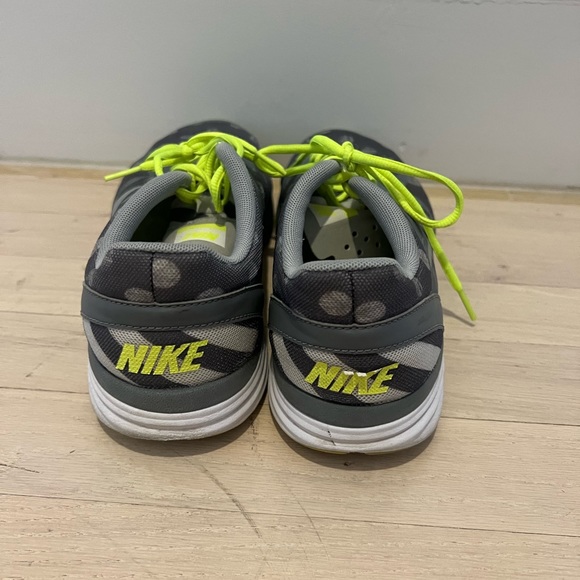 NIKE POLKA DOT SNEAKERS - Picture 4 of 5